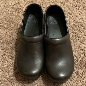 Dark Gray Leather Dansko 41